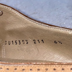 フェラガモ スエード ウイングチップ 24.5㎝茶 イタリア製 ドレスシューズの画像