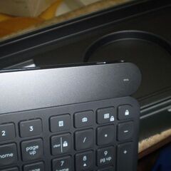 ロジクール KX1000S マルチデバイス ワイヤレスキーボード ブラックの画像