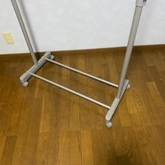 ◆ハンガーラック　キャスター付き①◆の画像