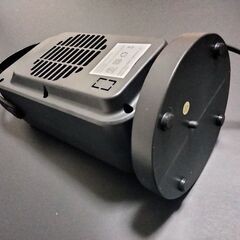 新品未使用(開封、確認のみ）【2025冬モデル】 セラミックヒーター 小型 セラミックファンヒーター 電気ファンヒーター 2秒速暖 暖房器具 マイナスイオン空気清浄 省エネ 速暖 大風量 コンパクト 3段階温度調整 900W 足元 温度調節 2重過熱保護 転倒OFF 節電対策 過熱保護 セラミック 窓下結露対策/寝室/トイレ/洗面所/オフィスに適用 (ブラック)の画像