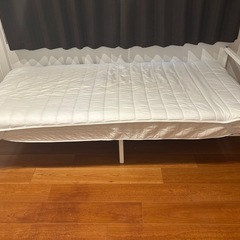 IKEA シングルベッドフレーム＋ニトリ マットレス セットの画像