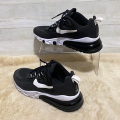 ナイキ エアマックス 270 リアクト 25cm ブラック ホワイト 黒 白の画像