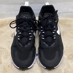 ナイキ エアマックス 270 リアクト 25cm ブラック ホワイト 黒 白の画像