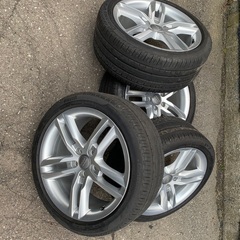 245/40/18 アウディA4純正タイヤホイールセットの画像
