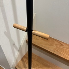 ブラックハンガーラック・衣類掛けの画像