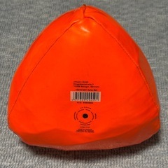 uhlsport ウールシュポルト　三角形リフレックスボール　オレンジ　中古の画像