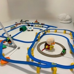 トミカ　プラレール　大量の画像