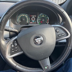 ジャガーXFの画像