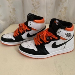 NIKE AIR JORDAN 1 RETRO HIGH OG “ELECTRO ORANGE"の画像