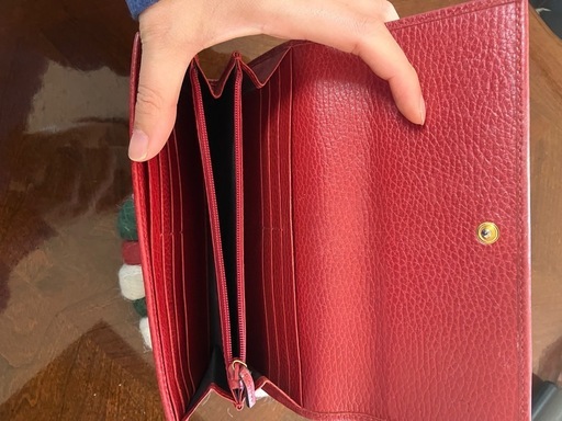 GUCCI赤財布クリスマスSALE