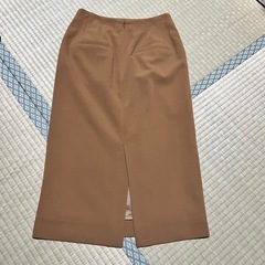 VICKY キャメル タイトスカート Sの画像