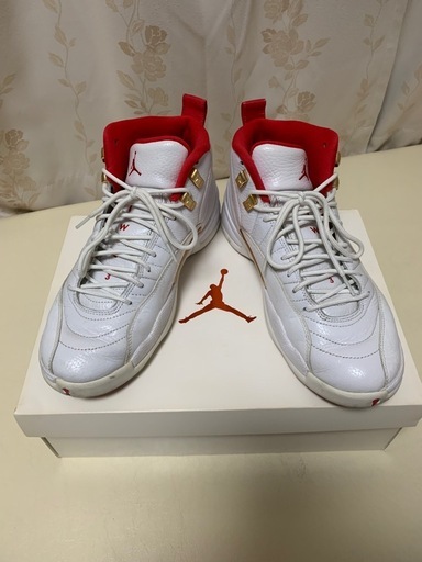 ナイキ Air Jordan Retro 12 Fiba ホワイト/レッド/メタリックゴールド