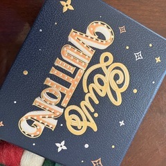 LOUIS VUITTONパスケースの画像