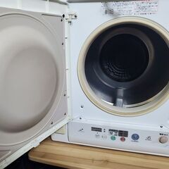 HITACHI  衣類乾燥機 日立 DE-N45FX　近場配達　可の画像