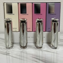 【お話中】スワロフスキー香水セットの画像