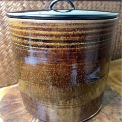 茶道具 鉄釉 一重口 水指 閑山窯 佐々木二郎 作 共箱 窯印有 塗蓋 良品 懐石道具 華道具 煎茶道具 茶器 花器 酒器 煎茶器 和美術 和骨董の画像