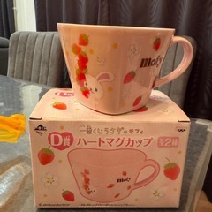 うさぎのモフィ　mofy ハートマグカップ　ピンク　いちご　新品未使用の画像