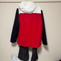 廃棄予定　スノーボードウェア　L  上下セット の画像