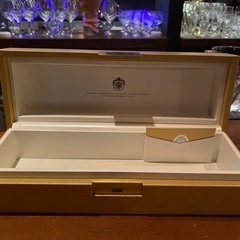 ルイロデレールクリスタル空き箱の画像