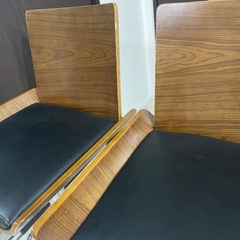 カウンターチェア2脚の画像