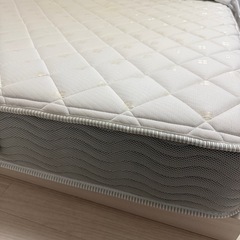 マットレス ダブルの画像