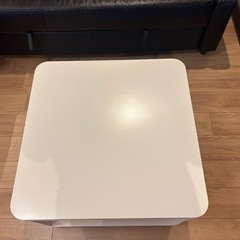 IKEA　キャスター付きソファーテーブルの画像