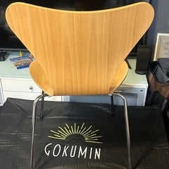 【正規品】FRITZ HANSEN フリッツ ハンセン セブンチェア　北欧インテリア　三脚セットで8万円！ の画像