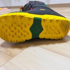 BURTONスノボブーツの画像