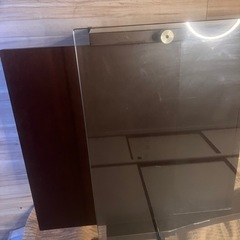 センタ〜テーブル　　ガラステーブルの画像