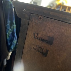 スペイン最高峰　高級家具　バロッサバレンティ　キュリオケース　ガラス　ショーケース　鍵なしの画像