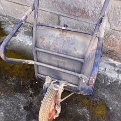 一輪車　ねこ車　リヤカーの画像