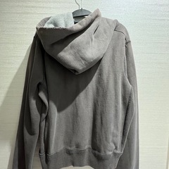 【ABERCROMBIE &FITCH】アバクロ　グレーっぽいブラウンパーカーの画像
