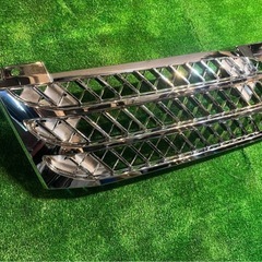 ハイエース200系 1型/2型 ワイドボディ用 社外 メッキグリルの画像