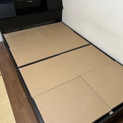 ビックスリー ベッド セミダブル ポケットコイルマットレスセット 引出付きベッド 照明 フラップテーブル コンセント USB付 棚 フランUSB【ベッドフレーム】ブラック 【マットレス】ブラックセミダブルの画像