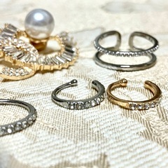 新品アクセサリー貴金属ジュエリー6点お纏めダブルCブローチ、指輪2個、イヤカフ、イヤリング、イヤーカフスの画像