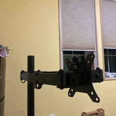 値下げ可ゲーミングモニターディスプレイ　モニターアームの画像