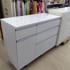 超お買い得　定価4万円　美品　ニトリ　高級　キッチンカウンター　食器棚　家電ラック　電子レンジ　オーブンレンジ　炊飯器　レンジ台　キャビネットの画像