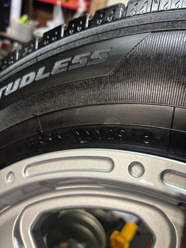 ハイエース　アルミホイール　スタッドレス　195/80R15