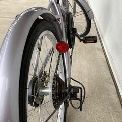 【美品】折り畳み自転車　6段変速　　の画像