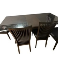 伸長式 ダイニング リビング テーブル 、椅子セット 持っていきやすいように分解してます！の画像