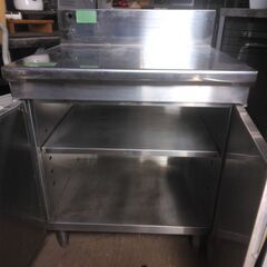 調理作業台ステンレス下段収納庫：観音開き扉：の画像