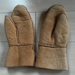 UGG風ユニセックス　ベージュ ウール内張り 手袋の画像