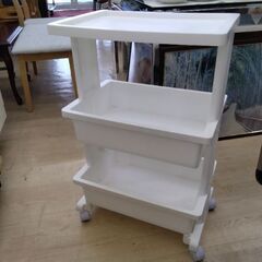 お洒落　たった千円ポッキリ　キッチンワゴン　脱衣籠　多目的　　テーブル　ワゴン　ストッカー　の画像