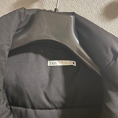 zara ダウンジャケット　黒の画像