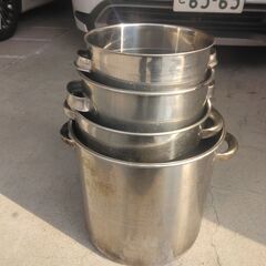 ステンレス寸銅鍋：５点：円形：直経＝３０ｃｍ、２６，２４，２２，１６ｃｍ新品同様：の画像