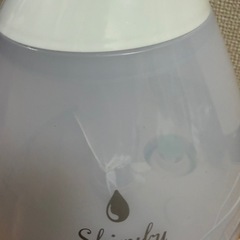 加湿器　(動きます)ヒビありの画像