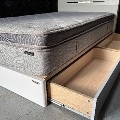 Cranz セミダブルベッド& NITORI マットレスセット Usedの画像