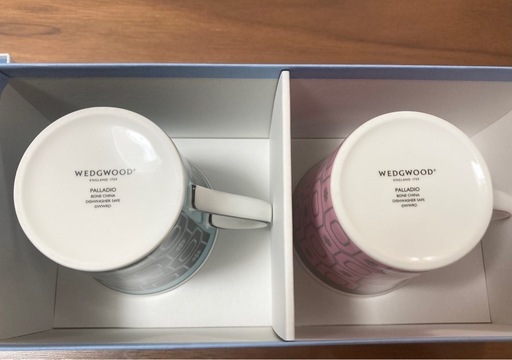 新品未使用✨】ウェッジウッドペアマグカップ箱付き (のぴこ) 調布の