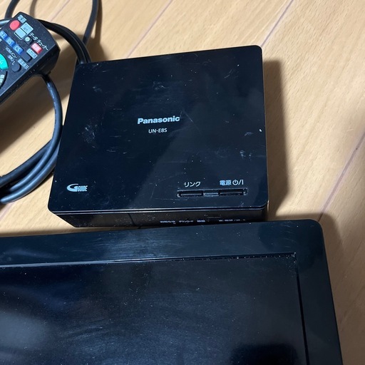 Panasonic ポータブルテレビ UN-19F8D パナソニック 小型テレビ (そら