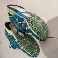 ランニングシューズの画像